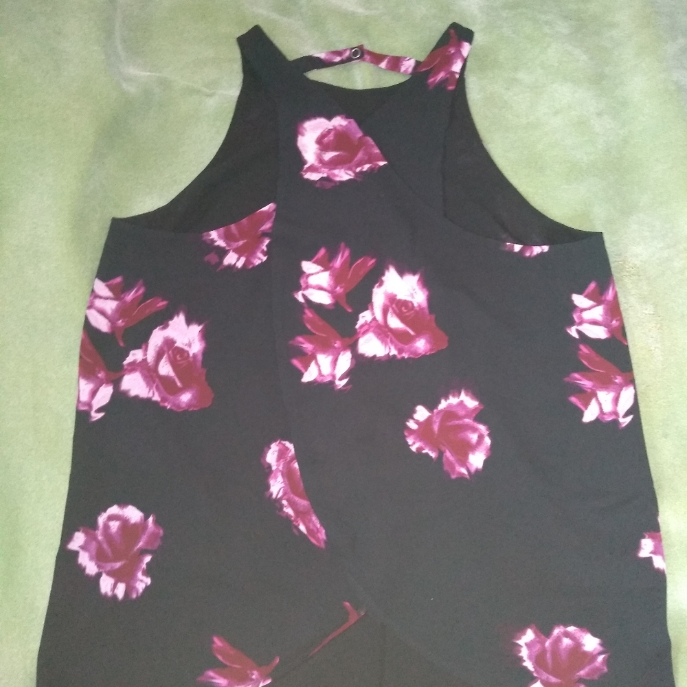 Print sleeveless butterfly back top